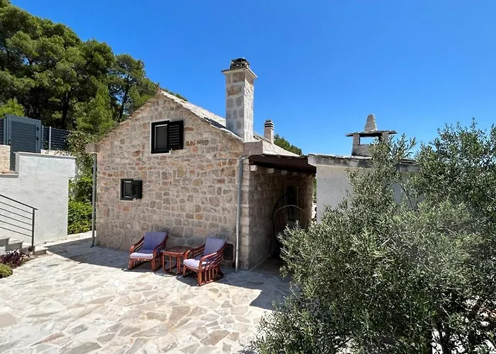 Blue Bay With Private Pool Villa